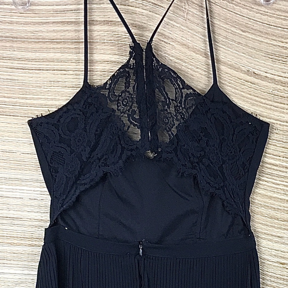 Lovers & Friends Helena Gown Cut Out Back With Lace Details Dress Size L - Picture 7 of 16